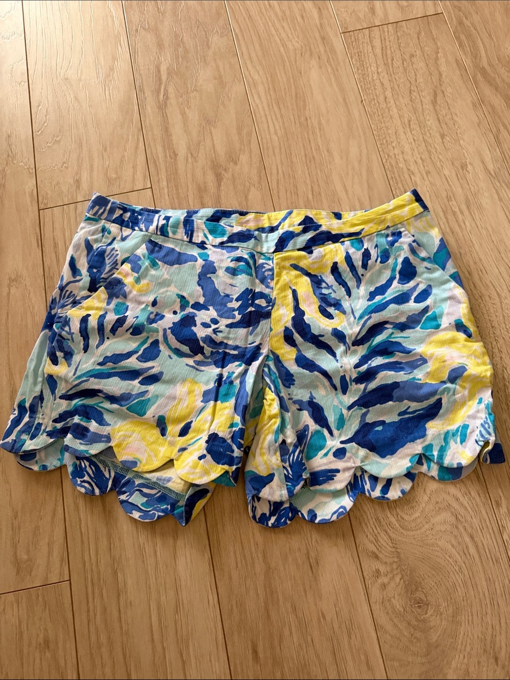 Lilly Pulitzer Magnolia Shorts in Ylang Ylang Love Size 0